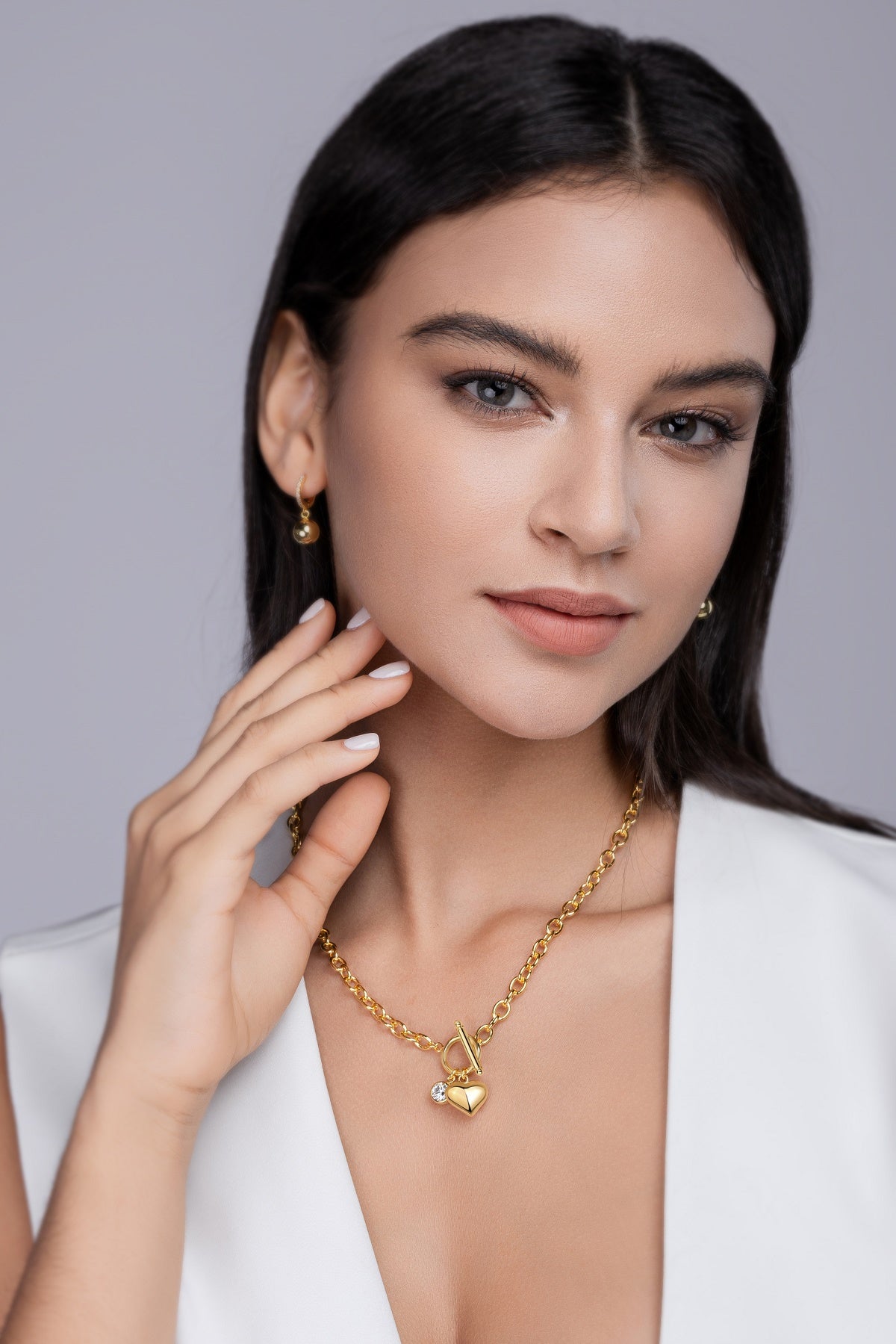 Rolo Chain Toggle Necklace with Moissanite Heart Charm in Gold-Plated 925 Silver - worn
