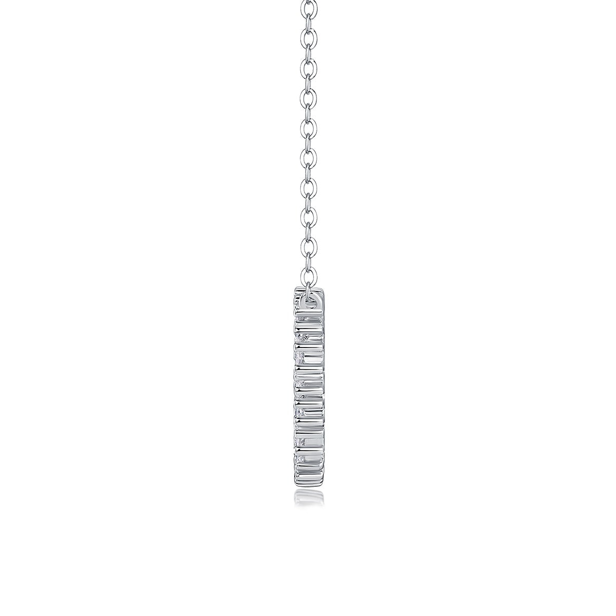 Mixed-Cut Moissanite Wreath Circle Necklace in 925 Sterling Silver