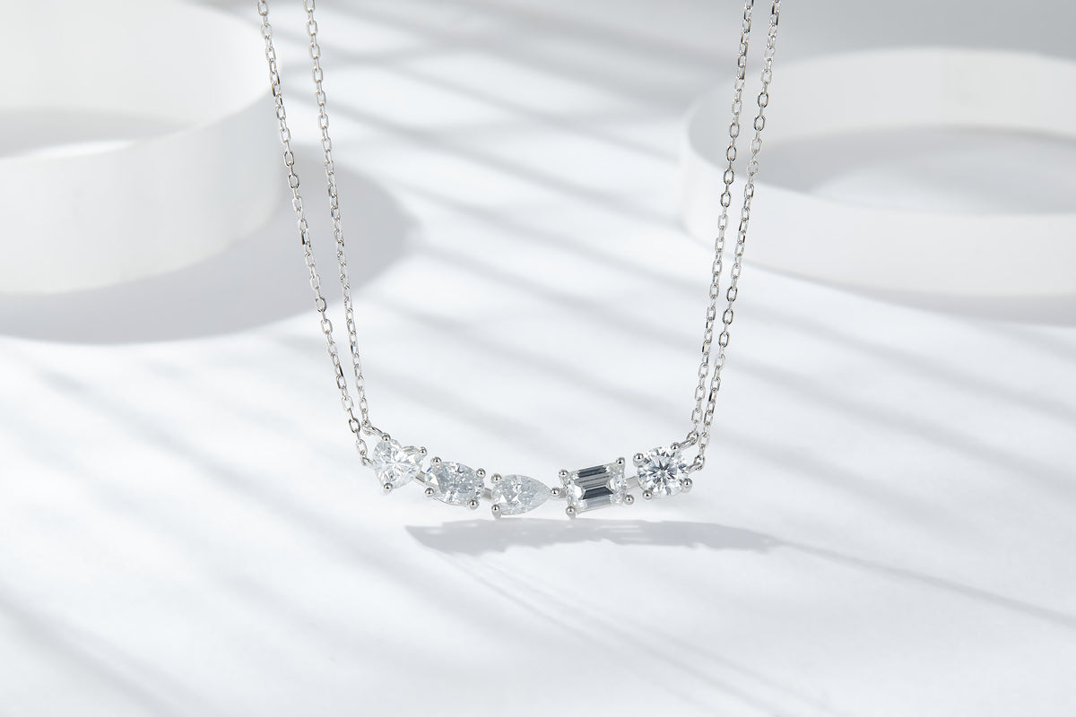 Mixed-Cut Moissanite Curved Bar Necklace in 925 Sterling Silver