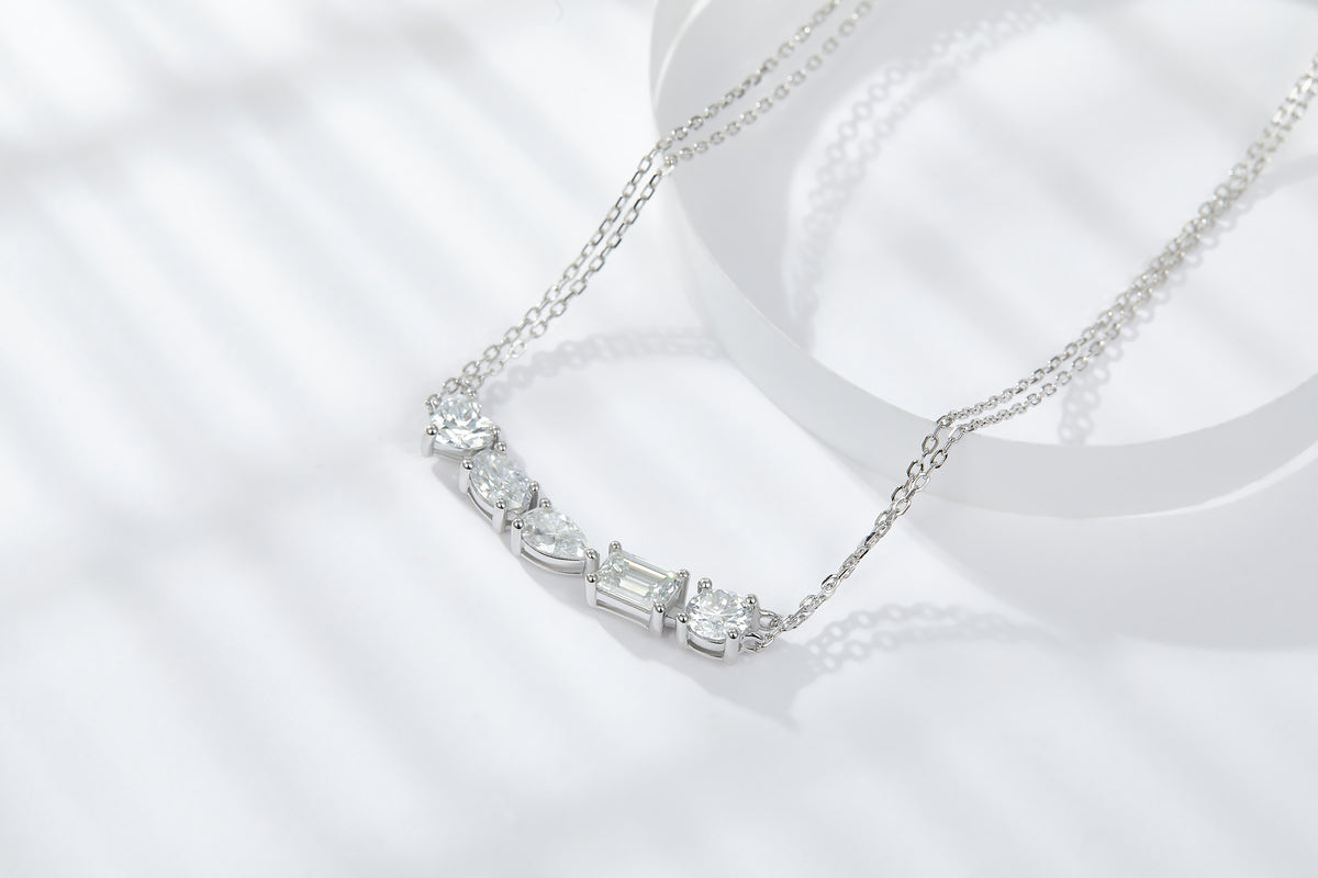 Mixed-Cut Moissanite Curved Bar Necklace in 925 Sterling Silver
