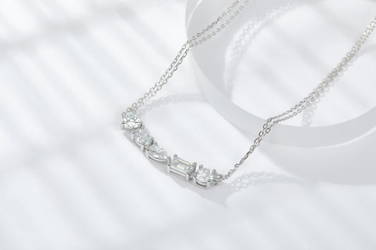 Mixed-Cut Moissanite Curved Bar Necklace in 925 Sterling Silver