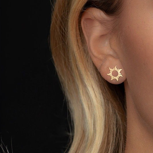 14K Yellow Gold Flaring Sun Post Earrings