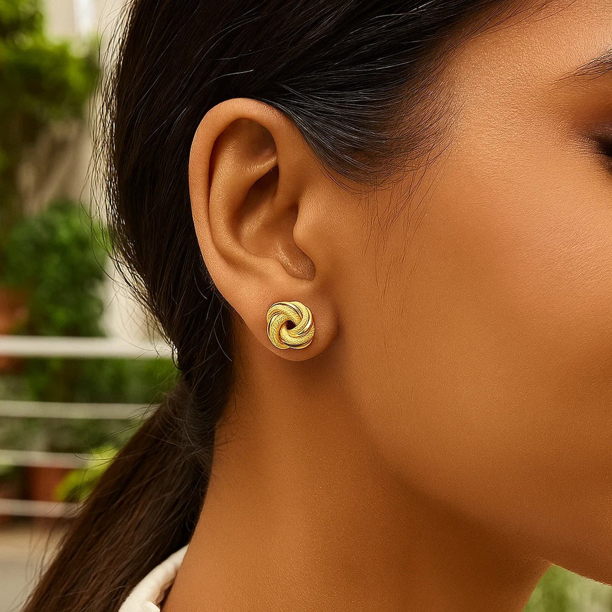 14k Yellow Gold Intertwined Love Knot Stud Earrings