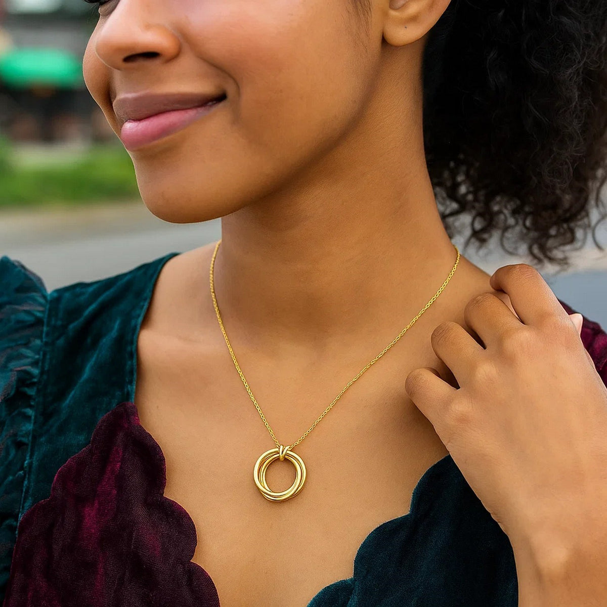 14K Yellow Gold Interlocking Large Trinity Necklace