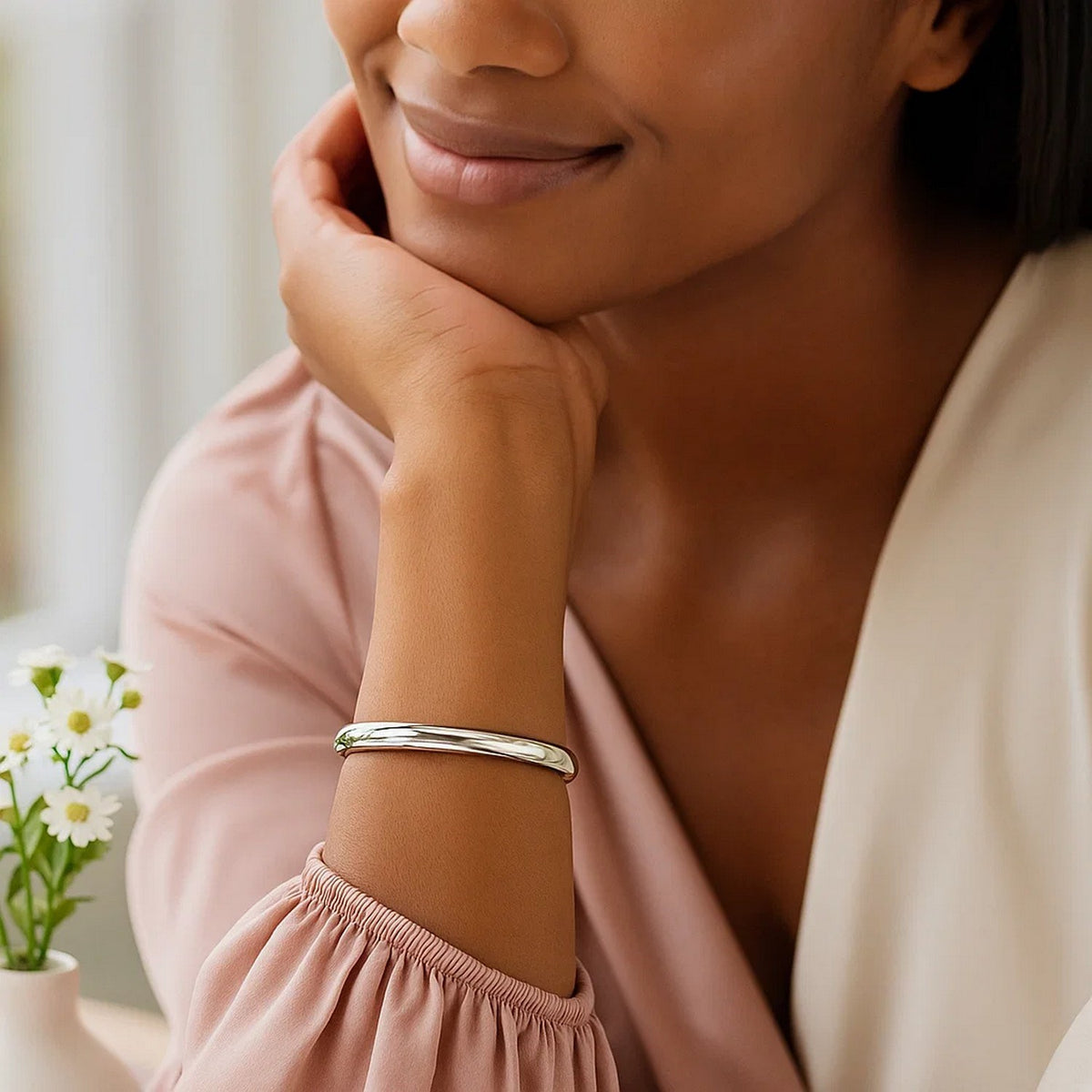 Classic Bangle in 14k White Gold (5.00 mm)