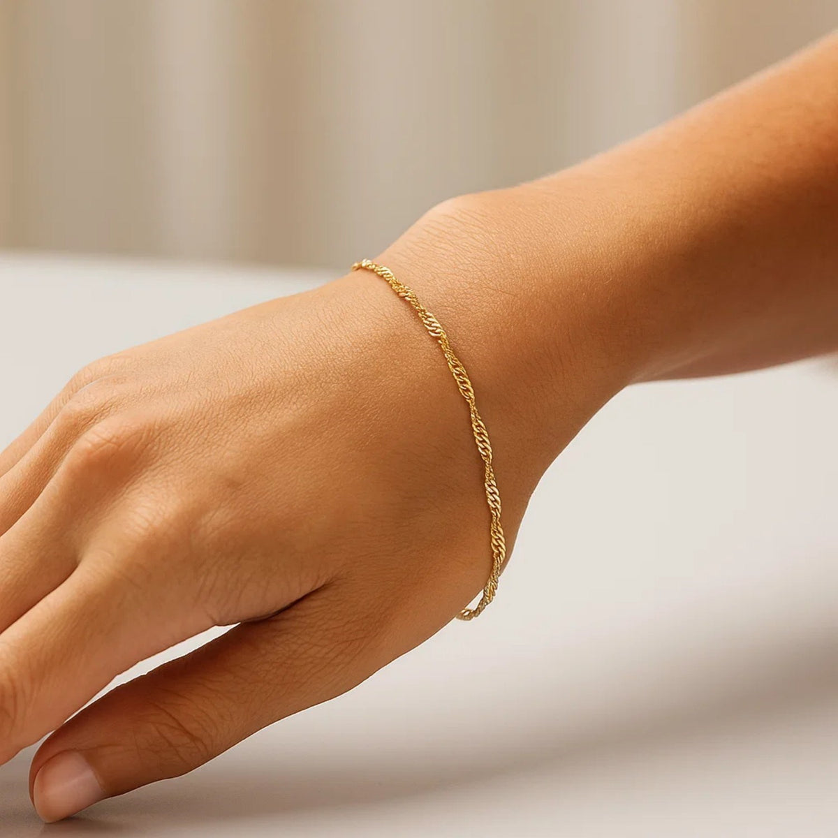 14k Yellow Gold Singapore Bracelet (1.10 mm)
