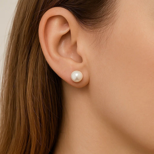 14k Yellow Gold Freshwater Cultured White Pearl Stud Earrings (7mm)