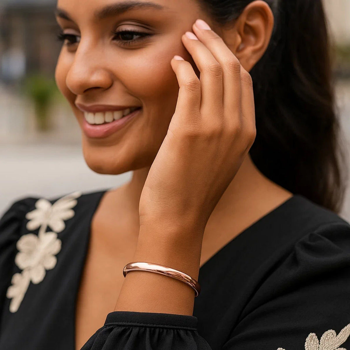 14k Rose Gold Fancy Shiny Dome Bangle (5.00 mm)