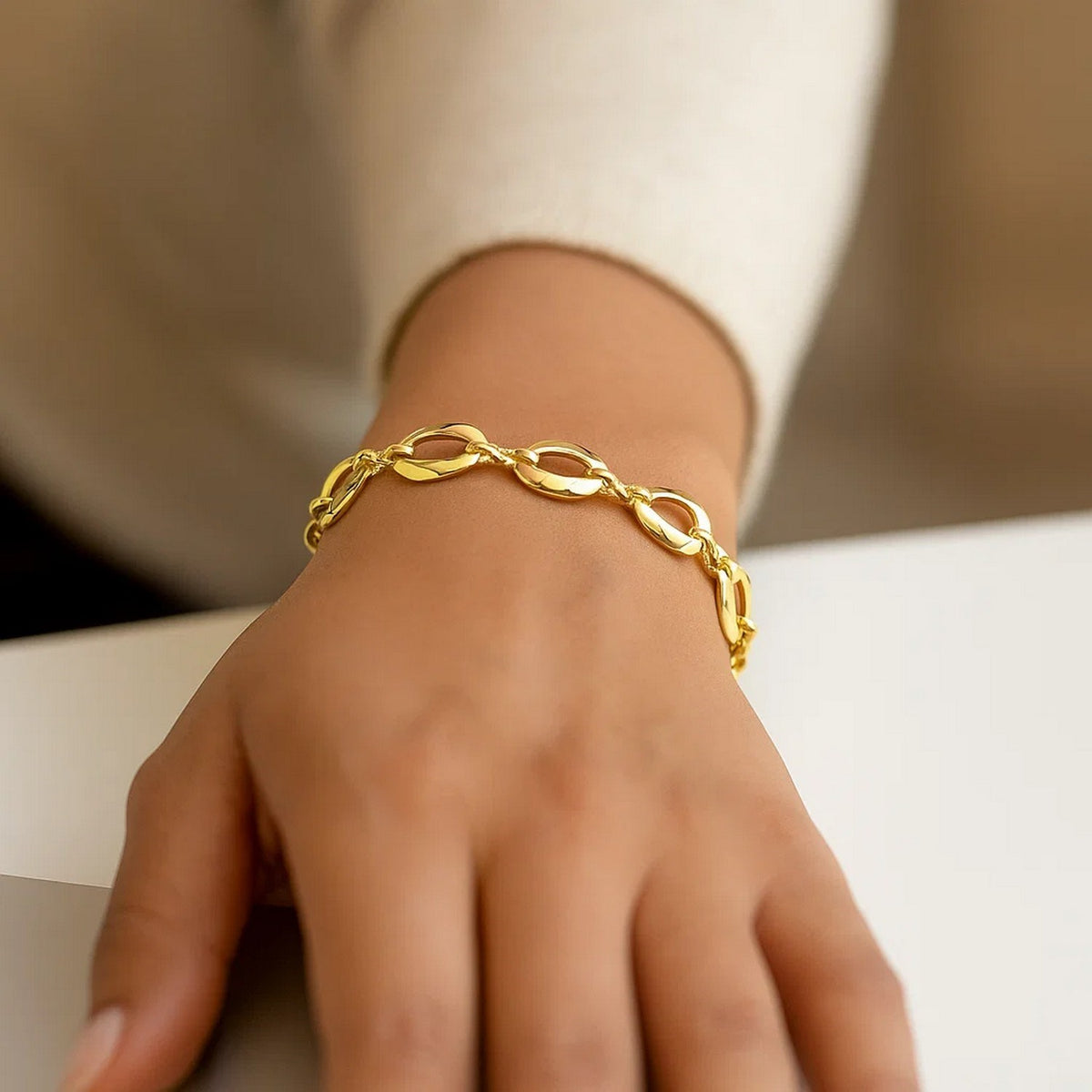 14k Yellow Gold Infinity Link Bracelet (8.00 mm)