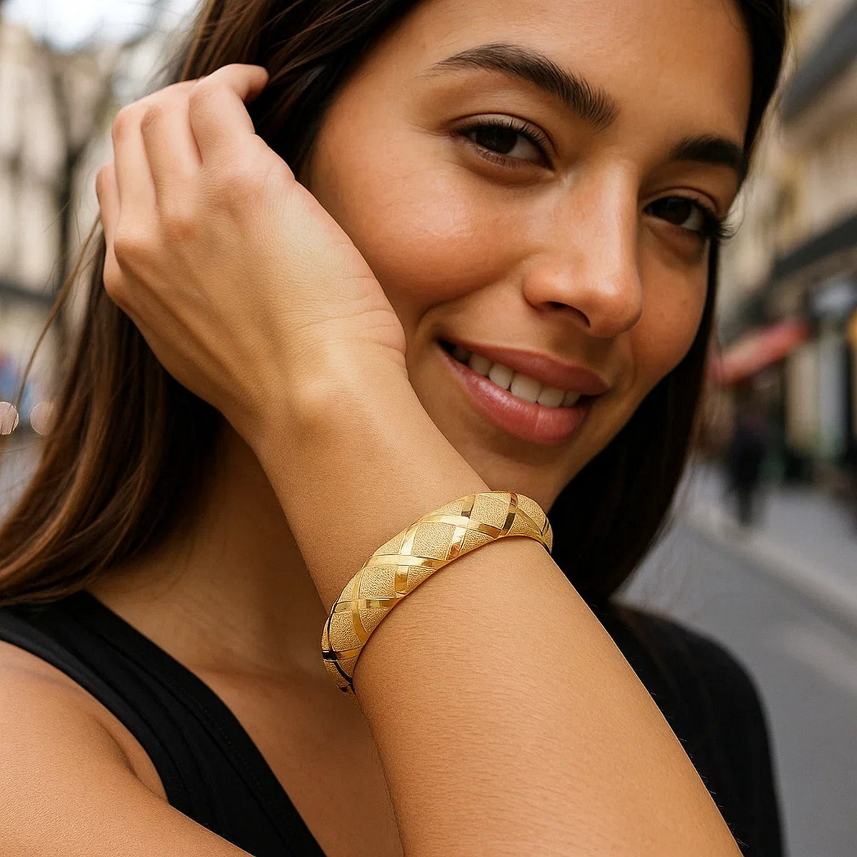 10k Yellow Gold Dual-Textured Diamond Pattern Bangle (12.00 mm)