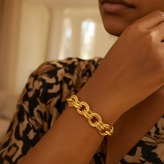 Twisted Double Link Bracelet in 14k Yellow Gold (11.80 mm)