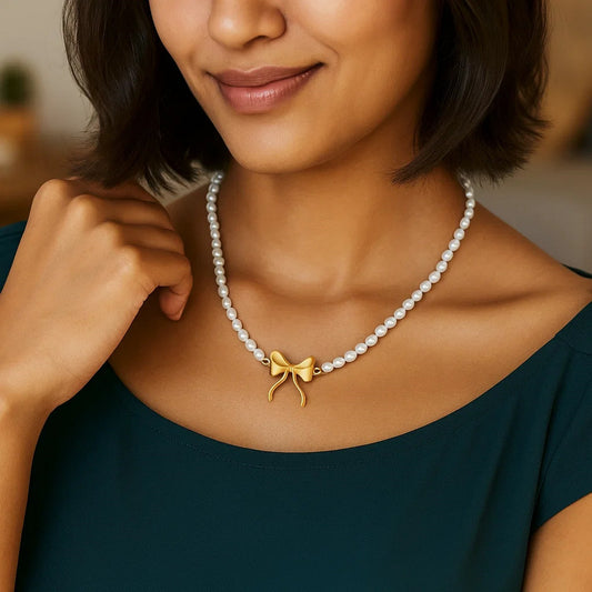 14K Yellow Gold Bow and Pearl Necklace