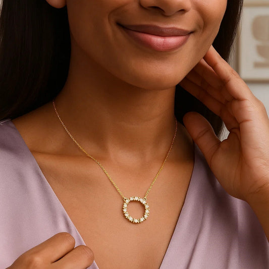 14K Yellow Gold Diamon Oro Circle Necklace