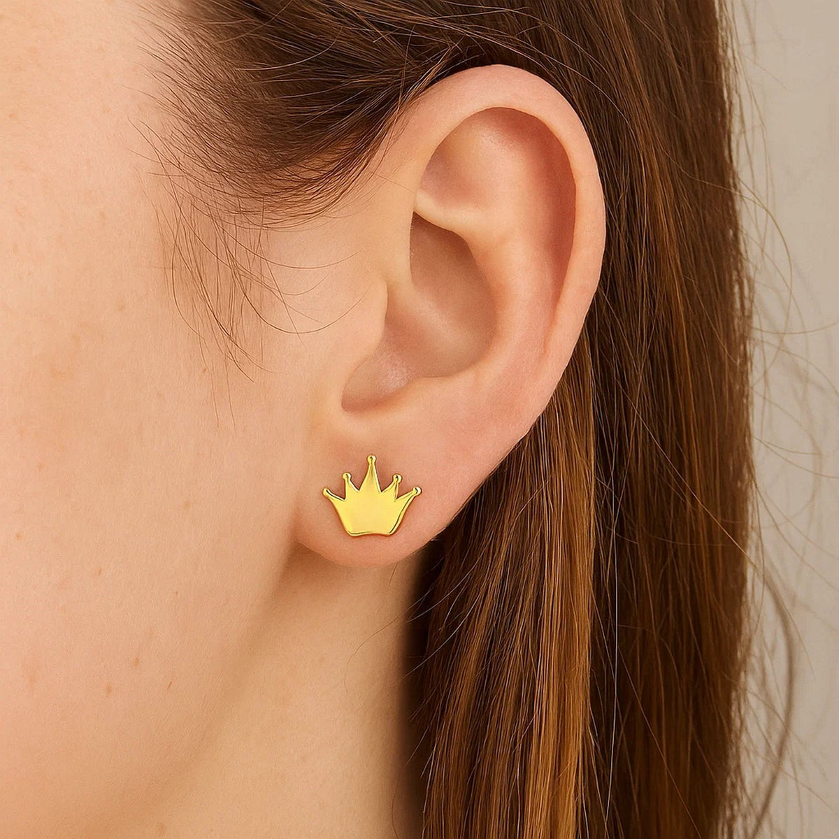 14k Yellow Gold Post Earrings with Crowns