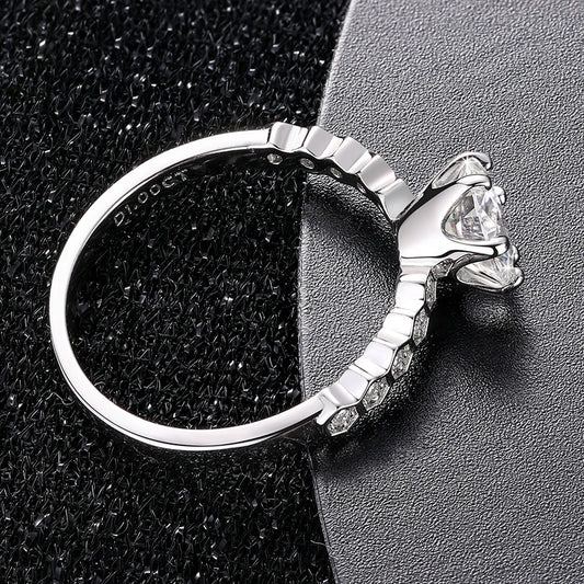 Round Cut Moissanite Ring, image 6