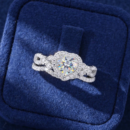 Round Cut Moissanite Heart Ring Set, image 5
