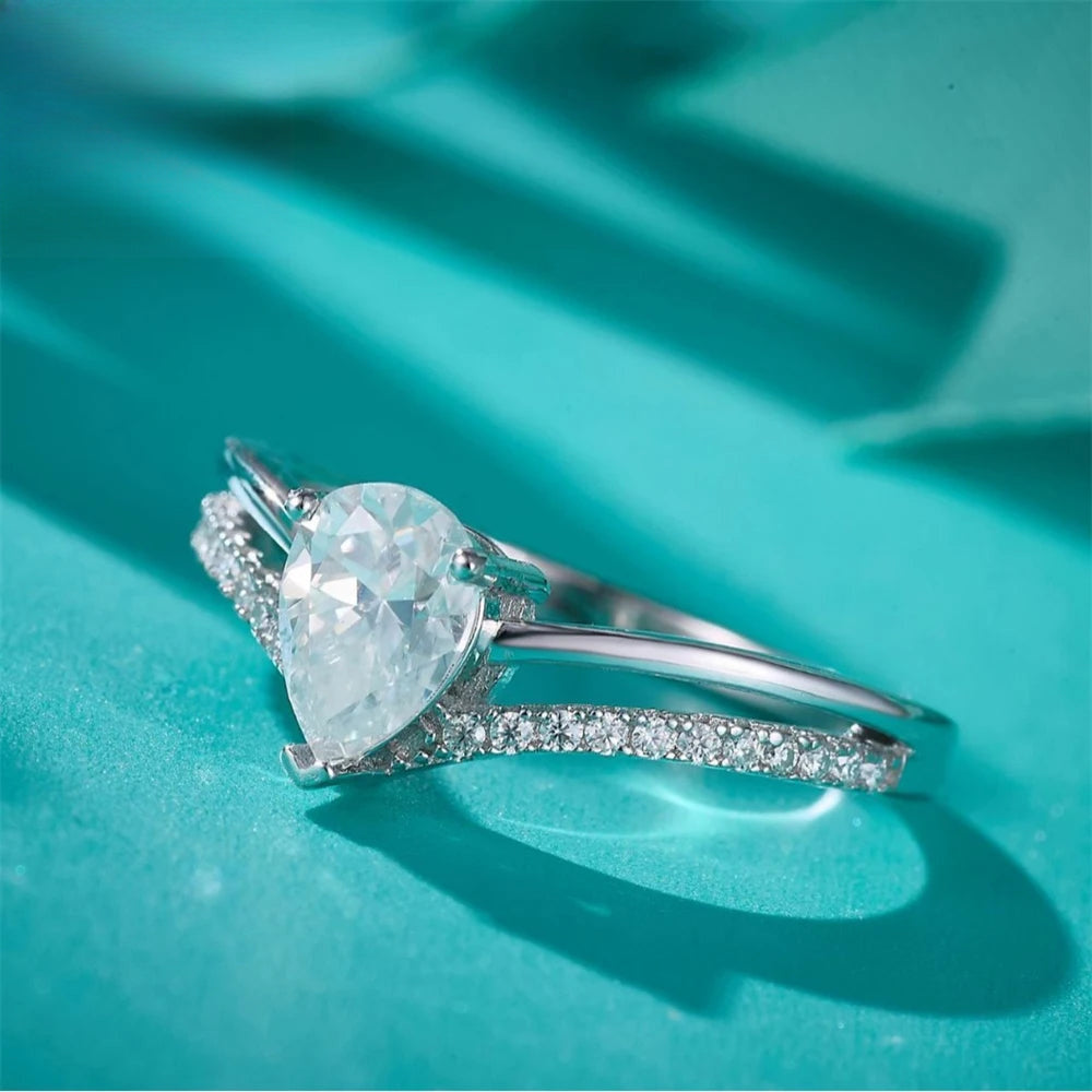 Pear Cut Moissanite Ring, image 4